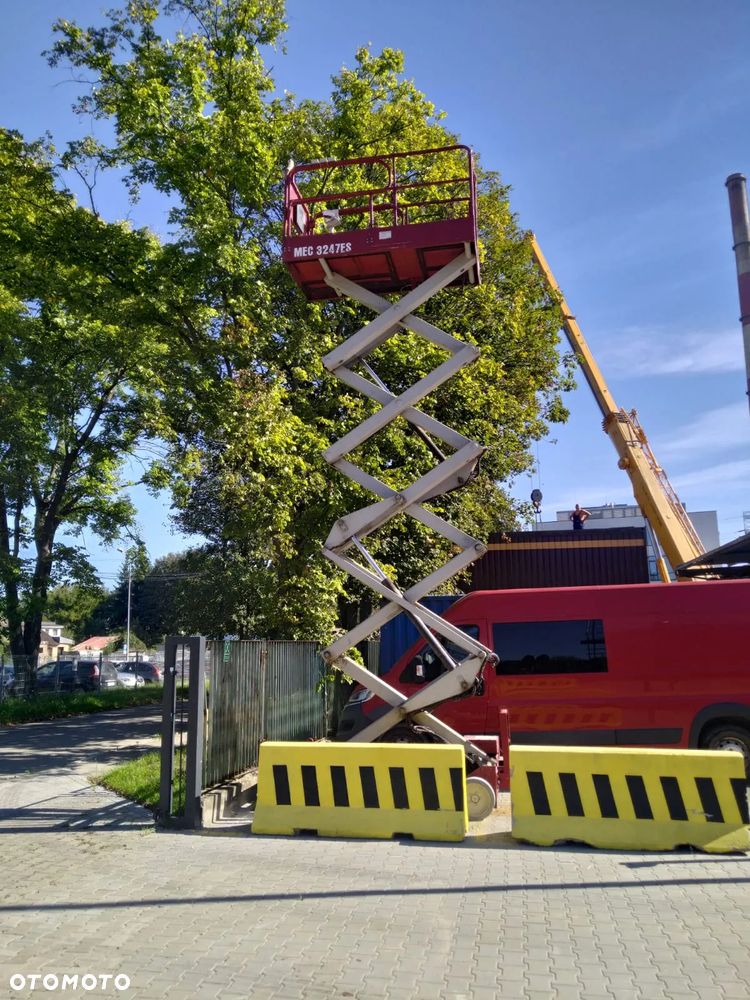 Mecalac 3247ES wolnobieżny nożycowy - 1