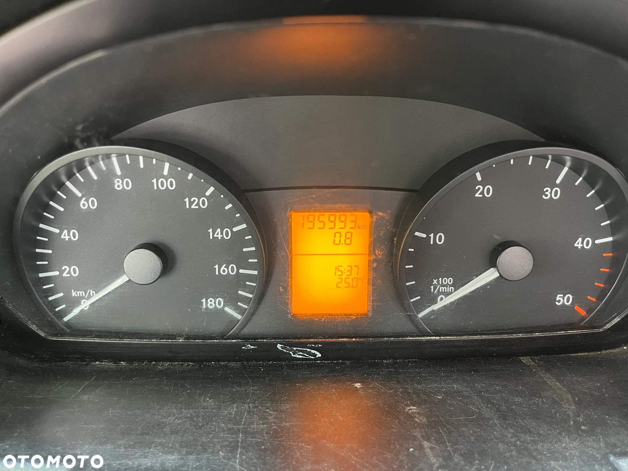 Mercedes-Benz Sprinter - 5