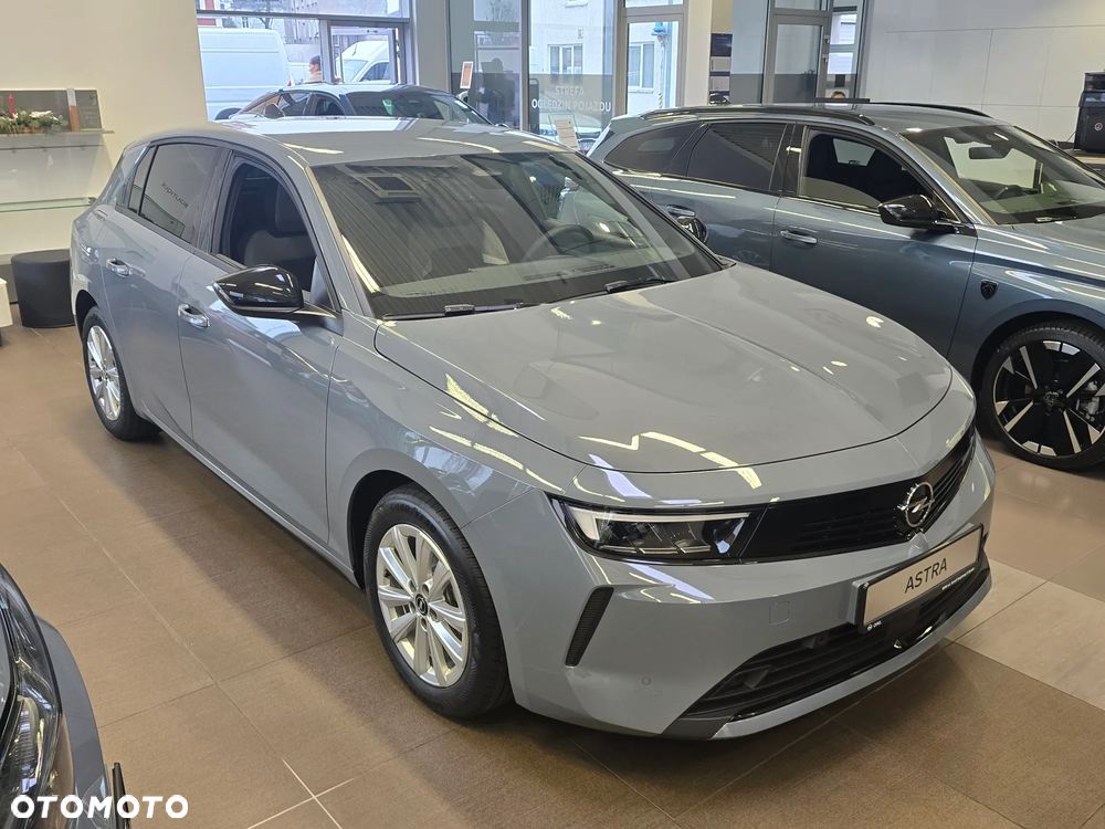 Opel Astra 1.2 T Business Edition S&S - 1