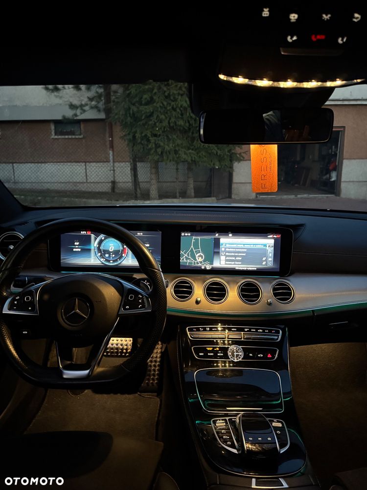Mercedes-Benz Klasa E - 13