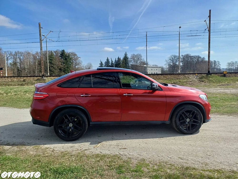 Mercedes-Benz GLE - 23