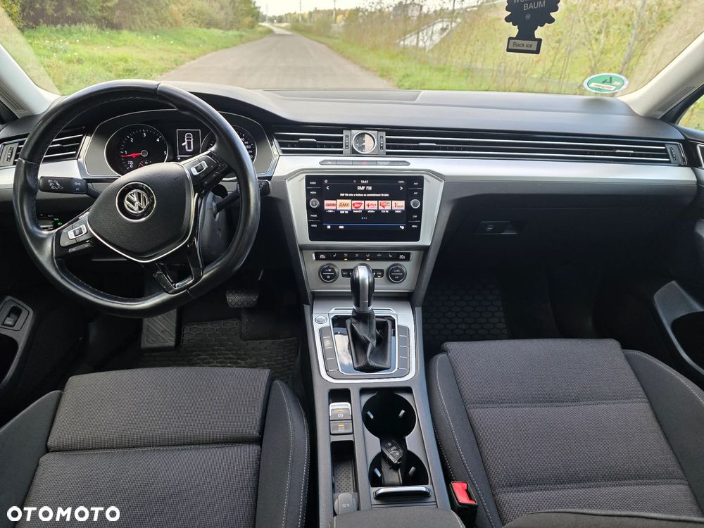 Volkswagen Passat - 7