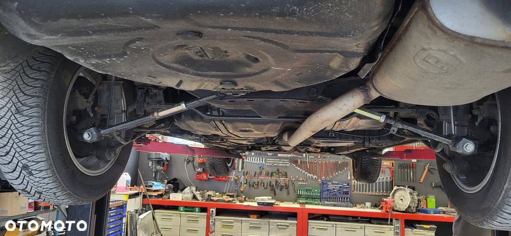 Toyota Camry 3.0 V6 - 34