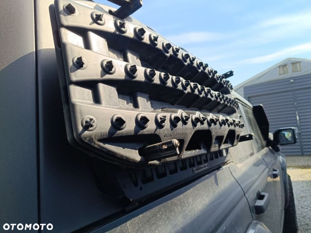 Ford Bronco - 20