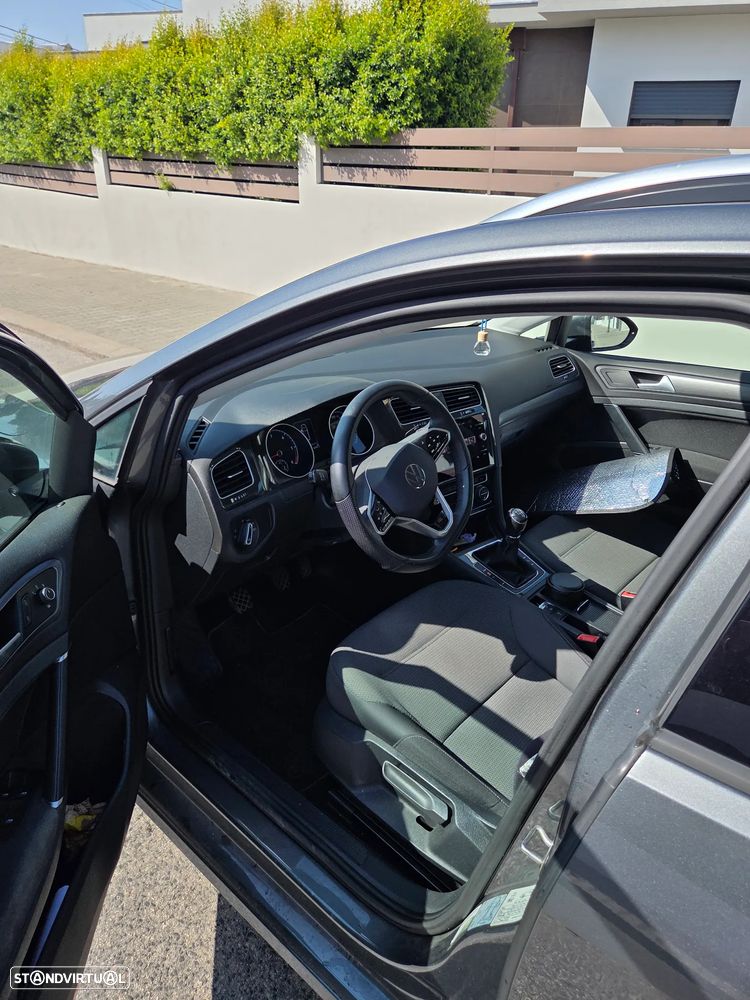 VW Golf Variant 1.6 TDi R-Line - 8