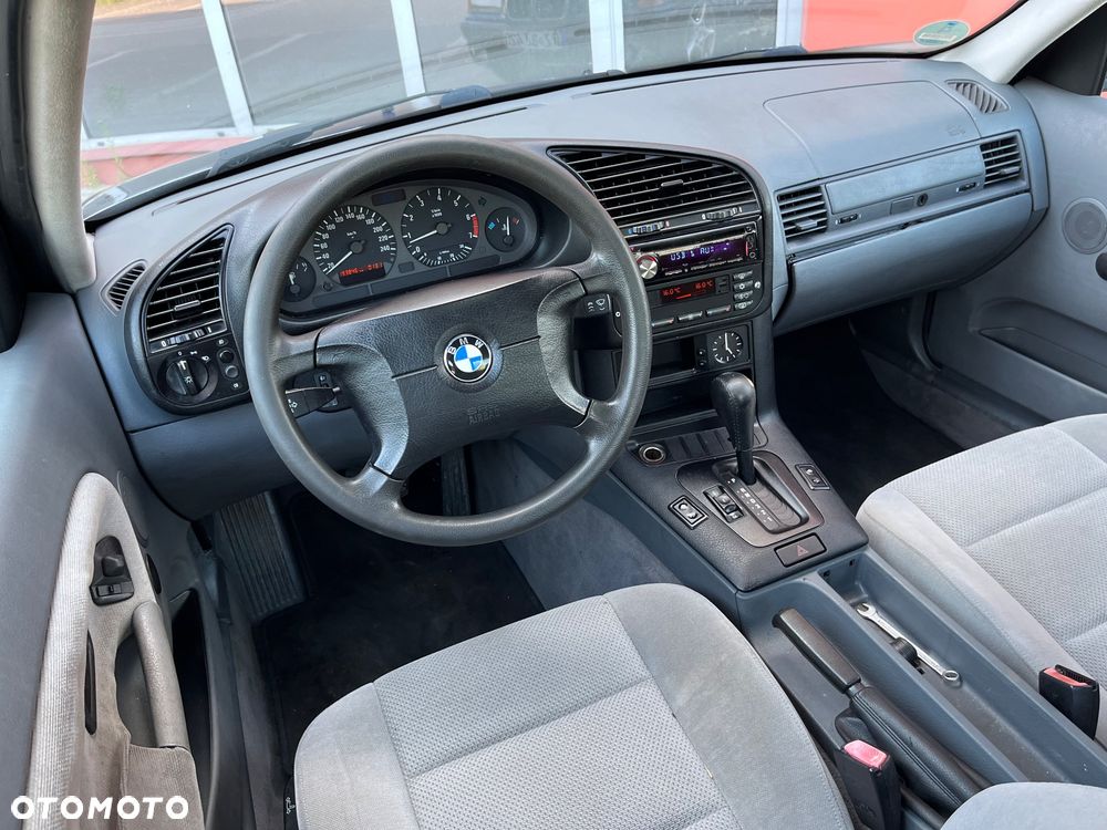 BMW Seria 3 - 23