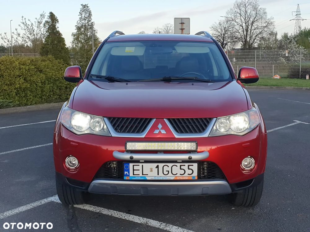 Mitsubishi Outlander 2.4 4WD CVT Instyle - 2