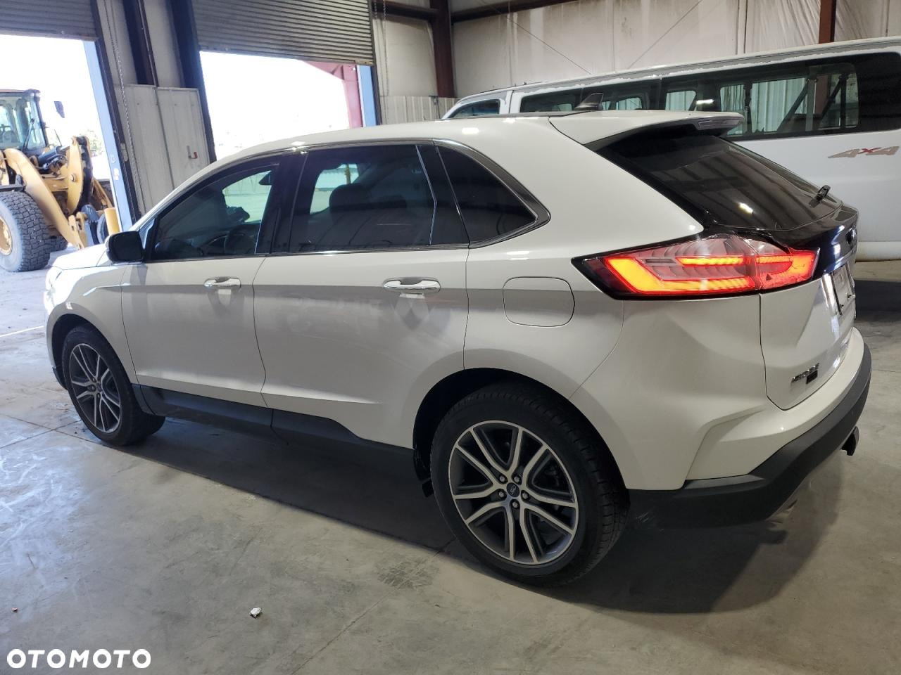 Ford Edge 2.0 EcoBlue Twin-Turbo 4WD Titanium - 2