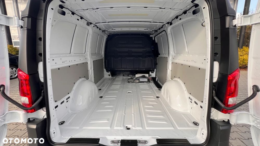 Mercedes-Benz Vito - 14