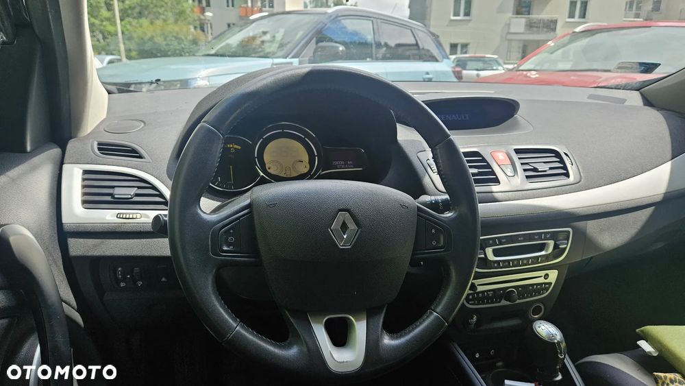 Renault Megane 1.5 dCi Privilege - 21