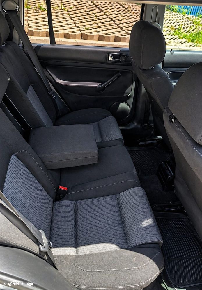 VW Golf Variant 1.9 TDI Highline - 7