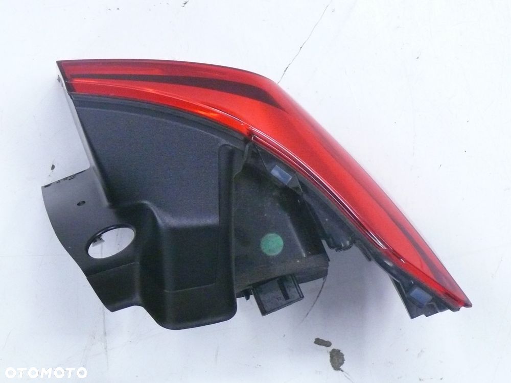 LAMPA TYLNA LEWA VOLKSWAGEN PASSAT B8 KOMBI 2019 LIFT - 2