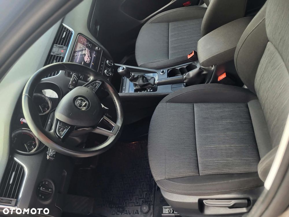 Skoda Octavia 1.4 TSI DSG Style - 9