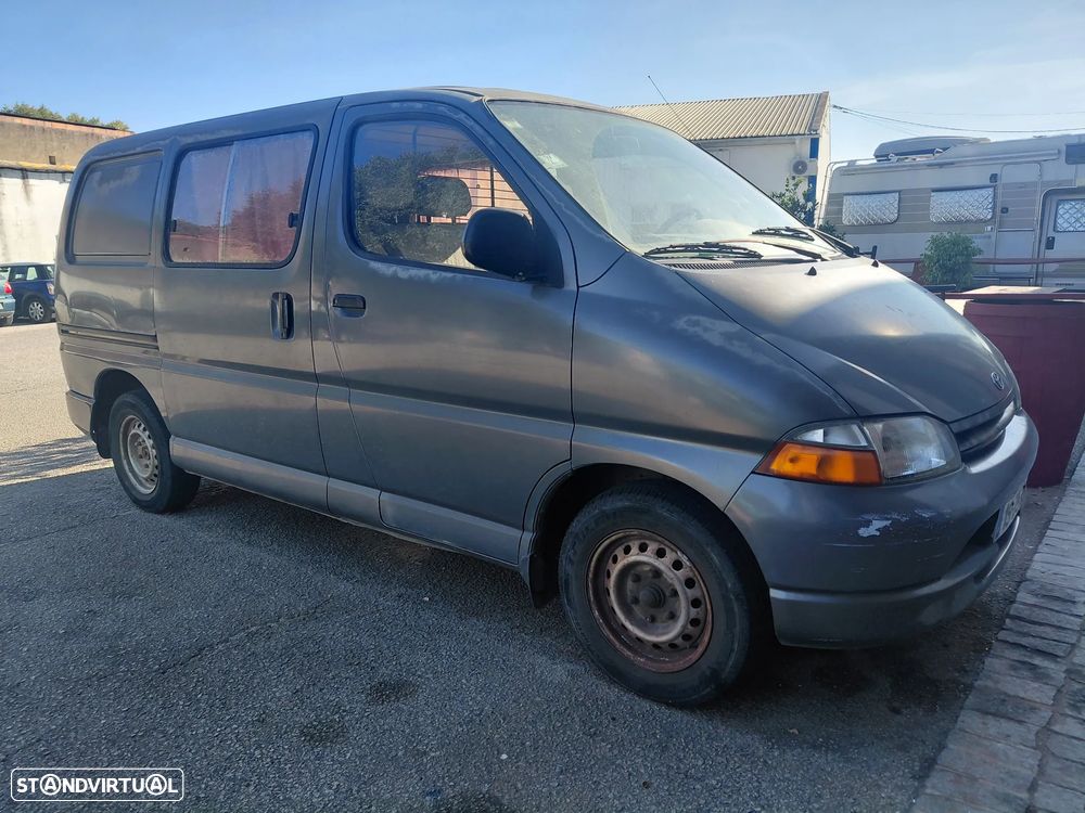 Toyota Hiace 1997 photo 2