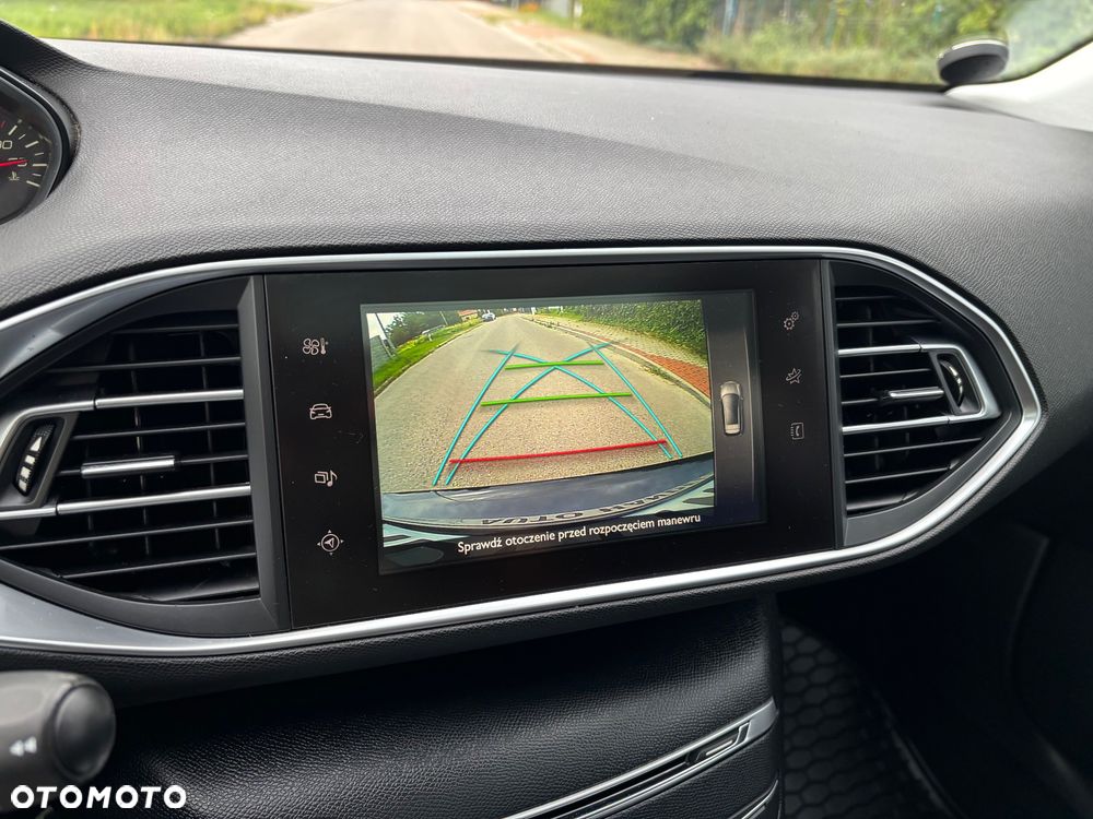 Peugeot 308 - 16