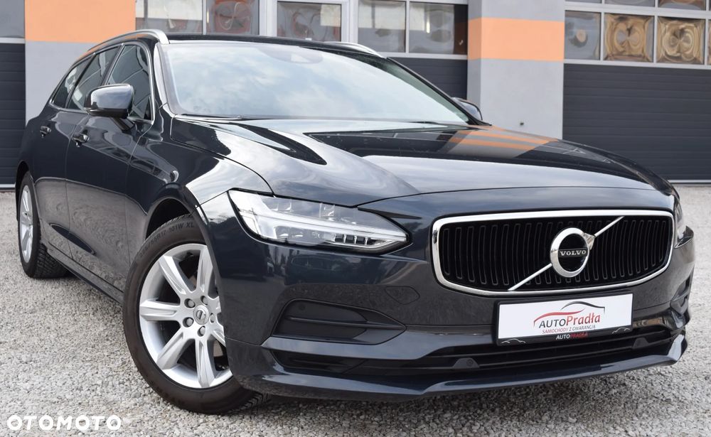 Volvo V90 D3 Momentum Pro - 2