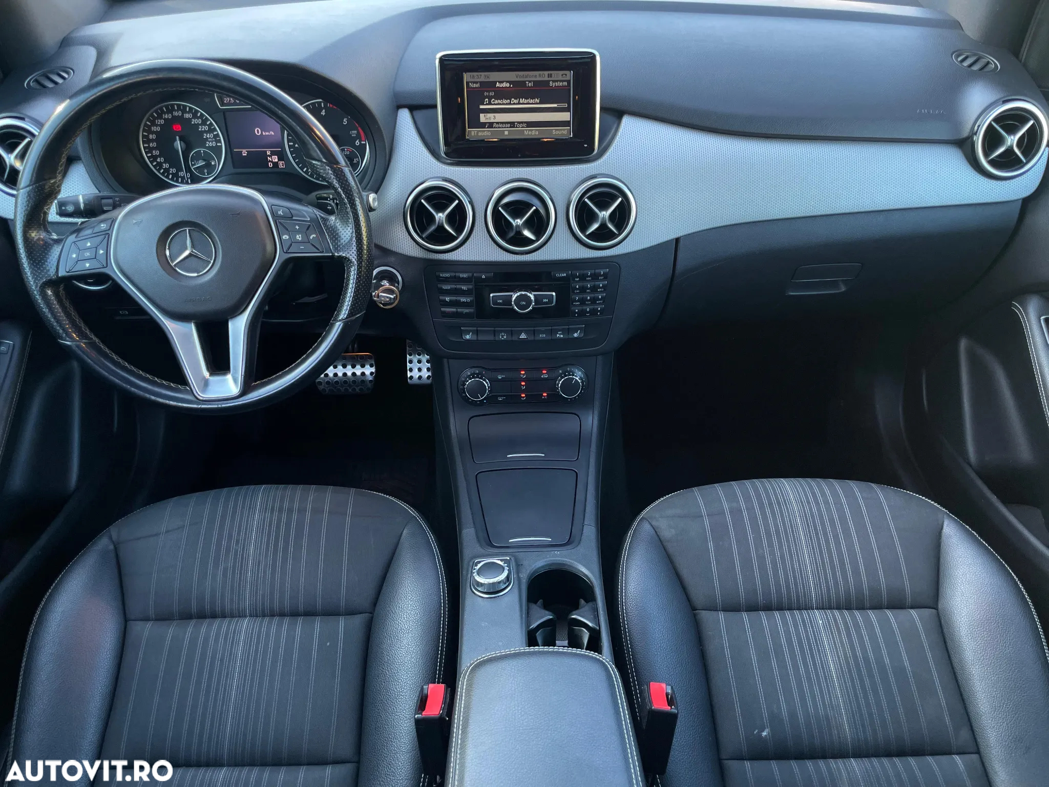 Mercedes-Benz B - 9