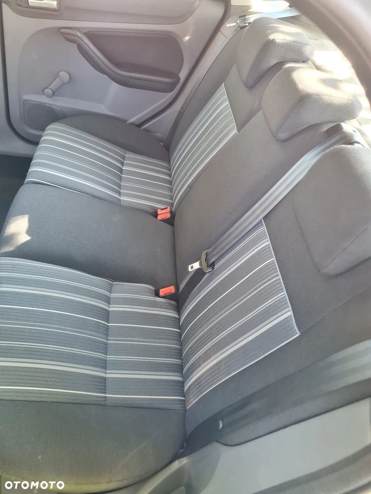 Ford Focus 1.6 TDCi Trend - 12