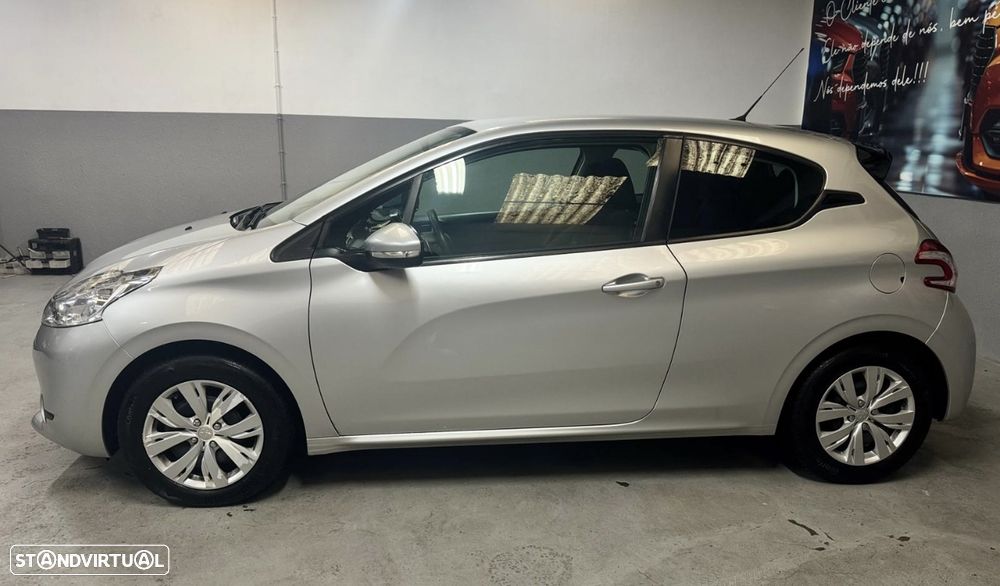 Peugeot 208 1.4 e-HDi Access 2-Tronic - 4