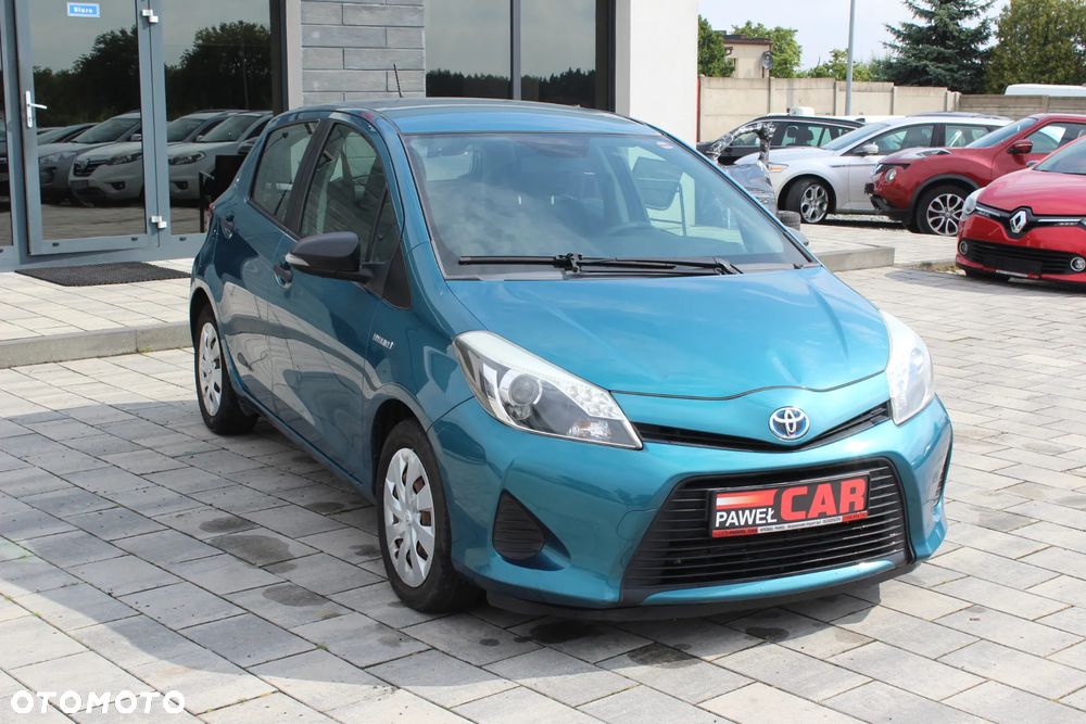 Toyota Yaris Hybrid 100 Premium - 13
