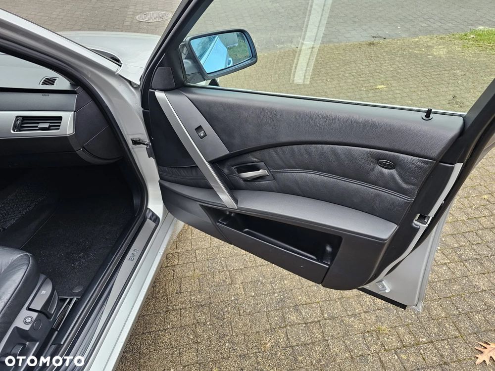 BMW Seria 5 - 31