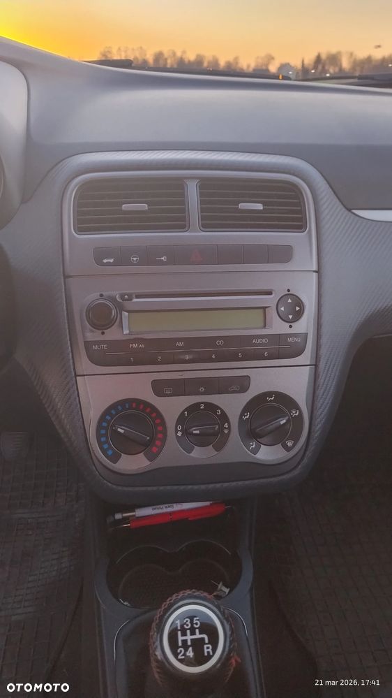Fiat Grande Punto - 9