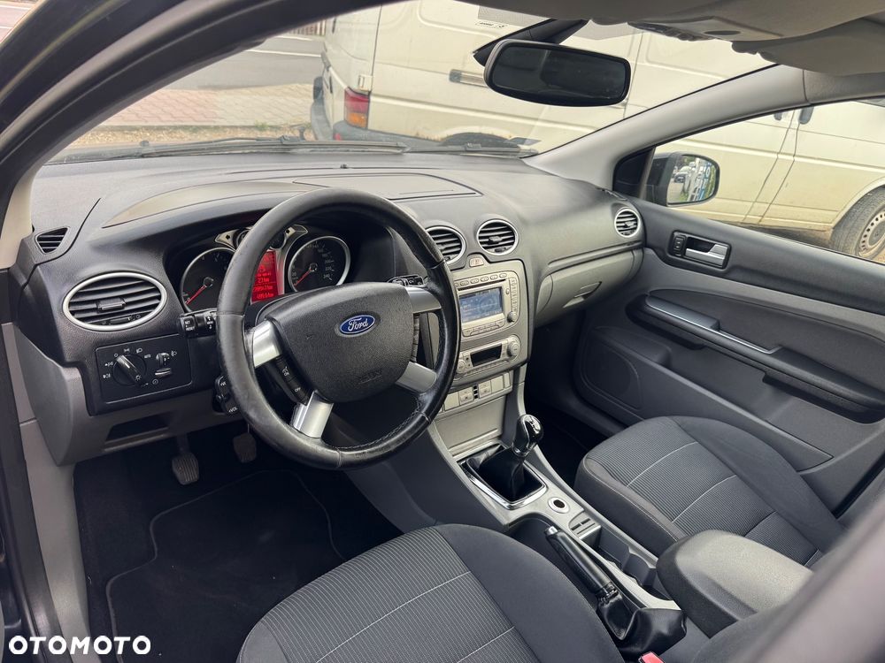 Ford Focus 1.6 16V Titanium - 9