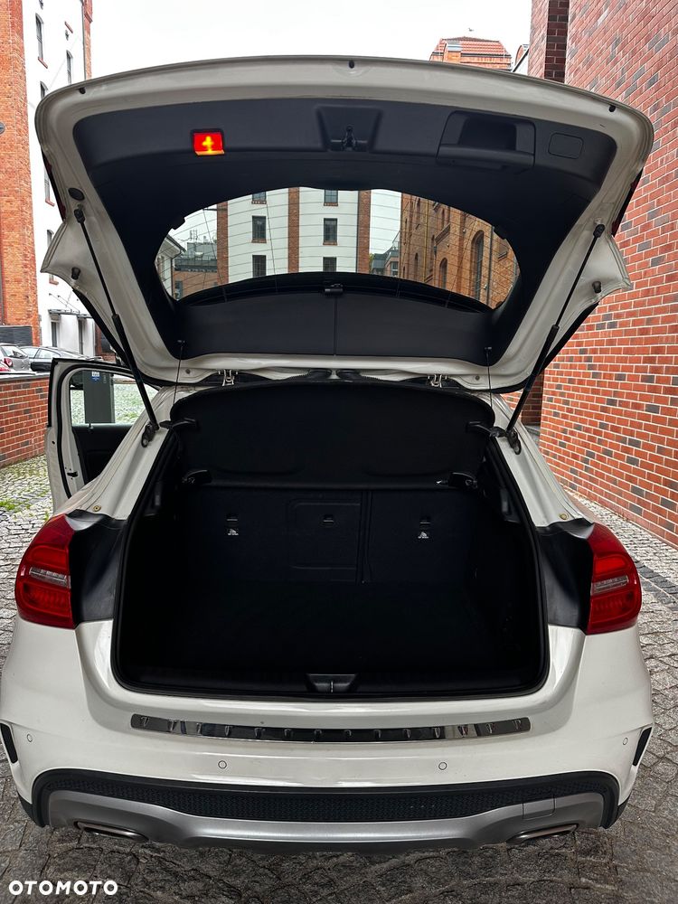 Mercedes-Benz GLA 200 (CDI) d 4-Matic - 31