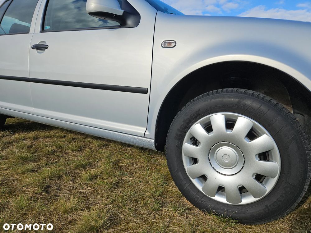Volkswagen Golf 1.6 Basis - 12