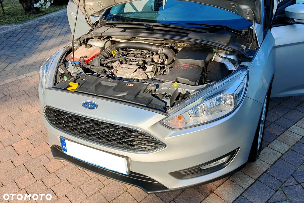Ford Focus 1.0 EcoBoost Titanium - 33