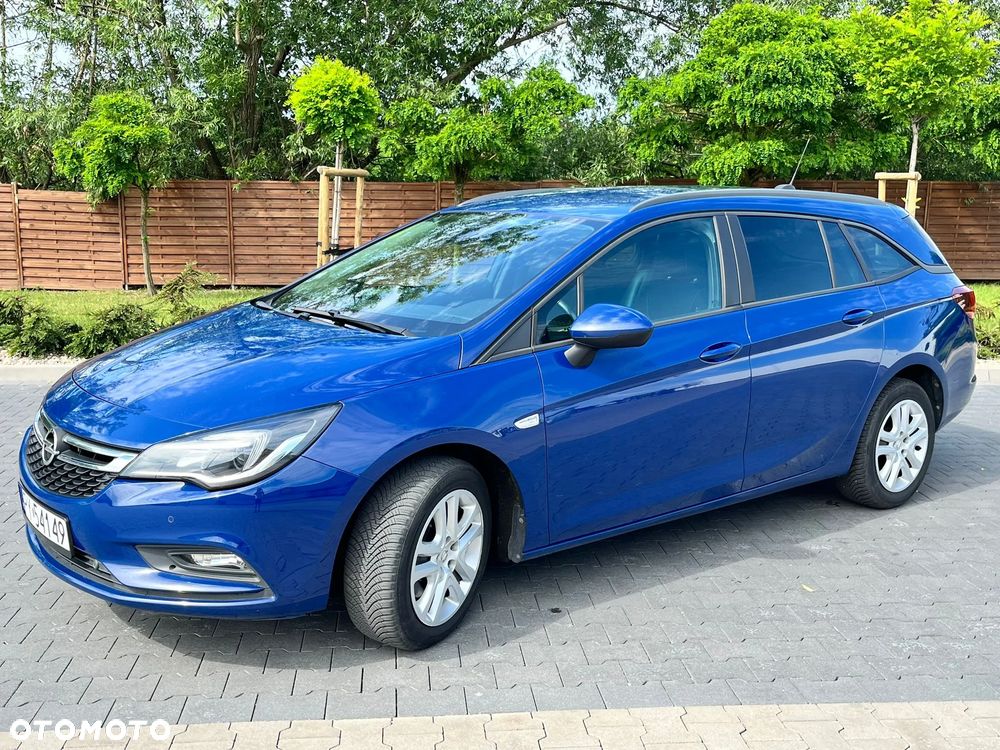 Opel Astra 1.6 CDTI Dynamic - 1