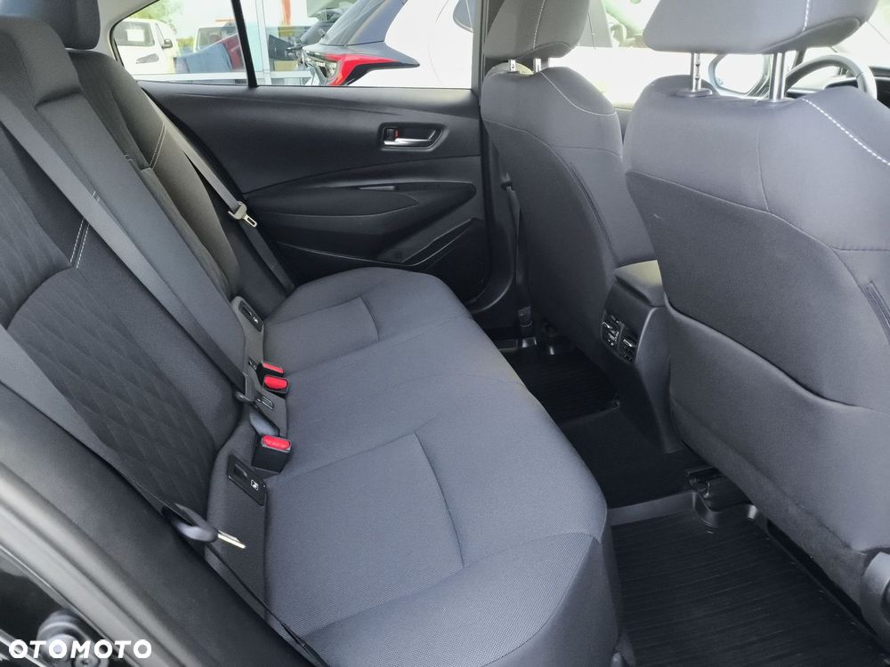 Toyota Corolla - 10