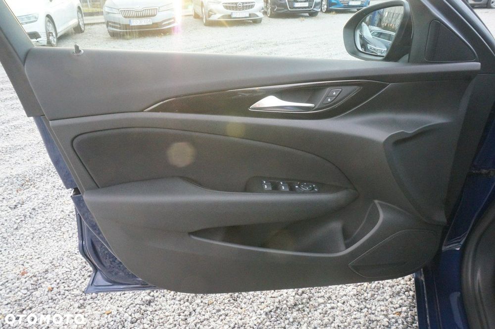 Opel Insignia 2.0 CDTI Elegance S&S - 18