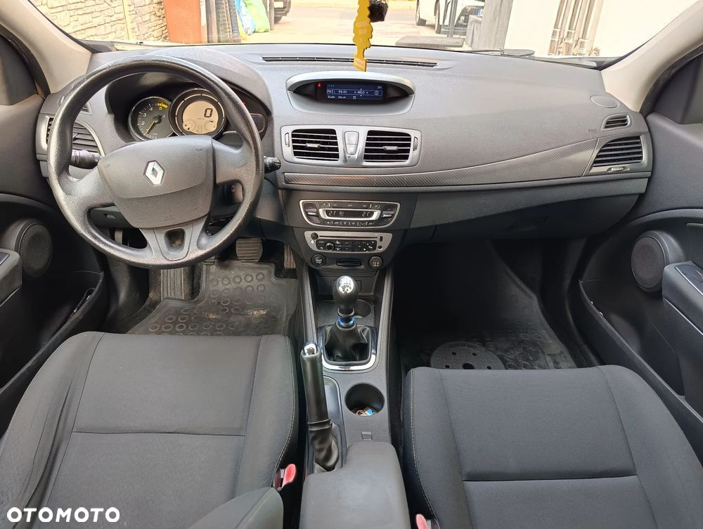 Renault Megane 1.5 dCi Authentique - 6