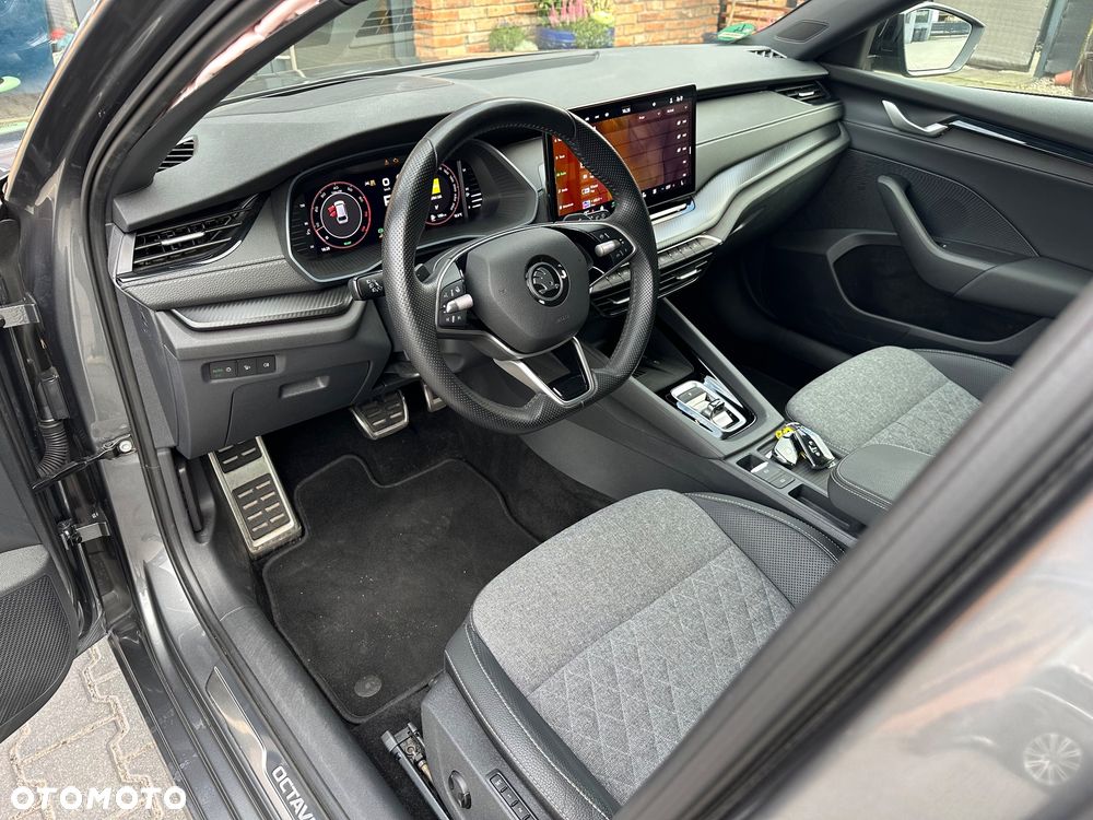 Skoda Octavia 1.5 TSI mHEV DSG Sportline - 21
