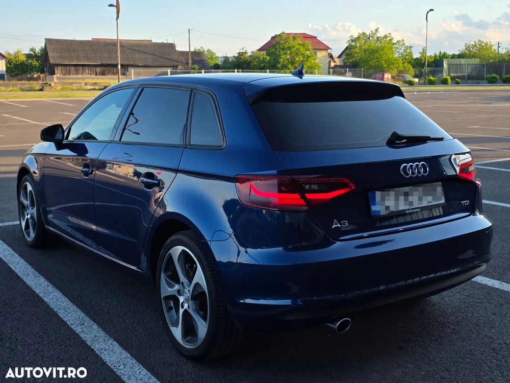Audi A3 Sportback 1.6 TDI ultra Attraction - 11