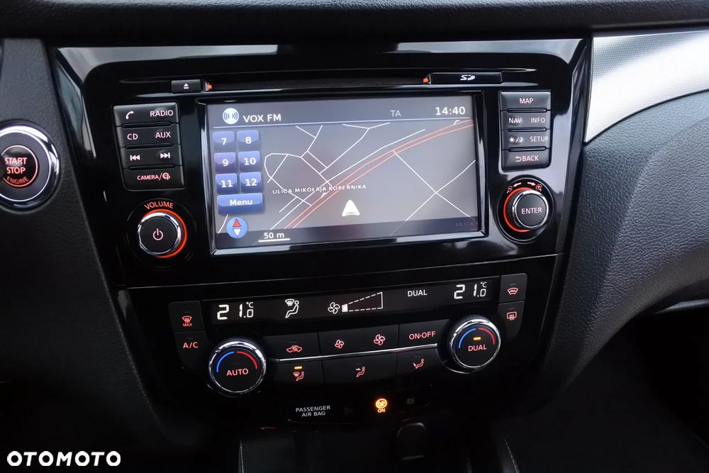 Nissan Qashqai 1.2 DIG-T Xtronic TEKNA+ - 17