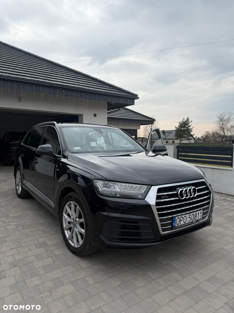 Audi Q7 - 1