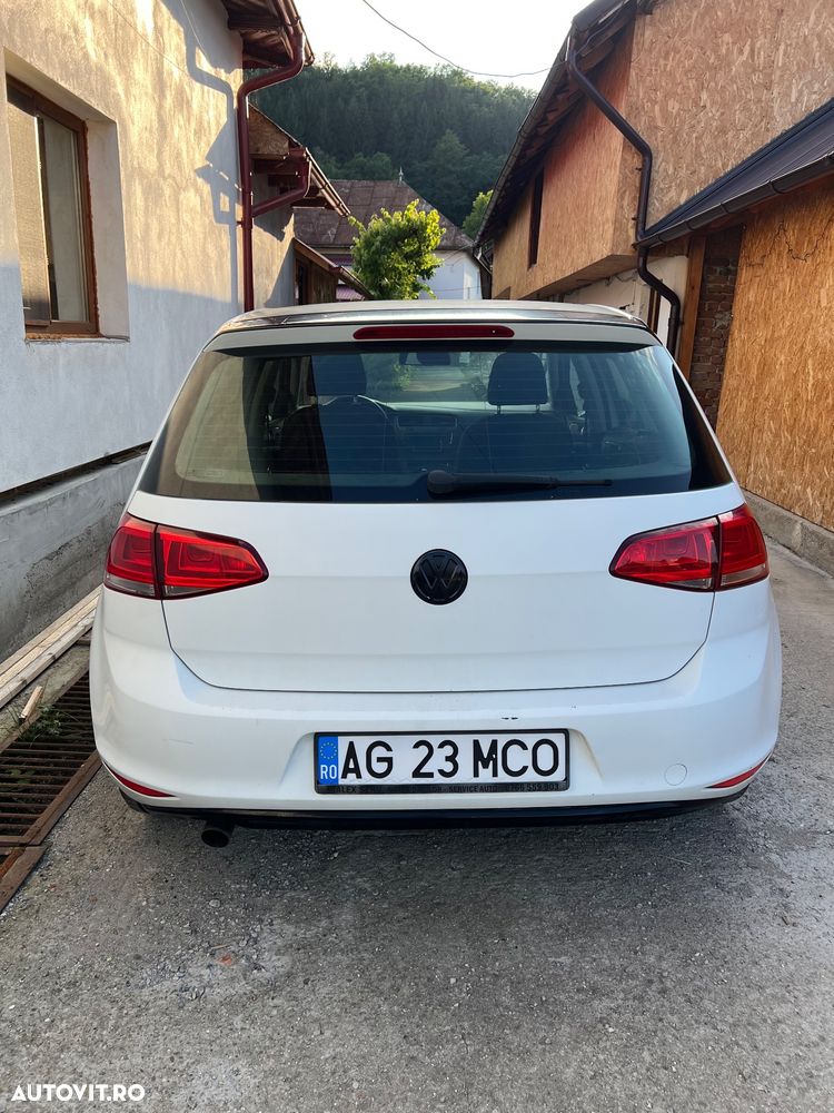 Volkswagen Golf 1.6 TDI DPF Comfortline - 6