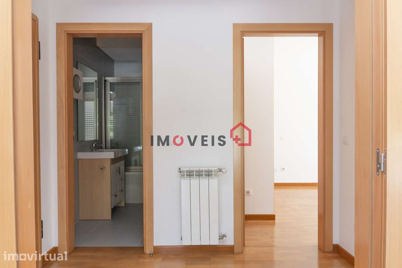 Apartamento T1 com Piscina - Grande imagem: 2/13