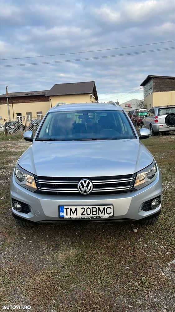 Volkswagen Tiguan - 2