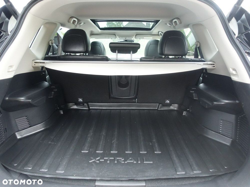 Nissan X-Trail 1.6 DCi Xtronic N-Connecta - 19