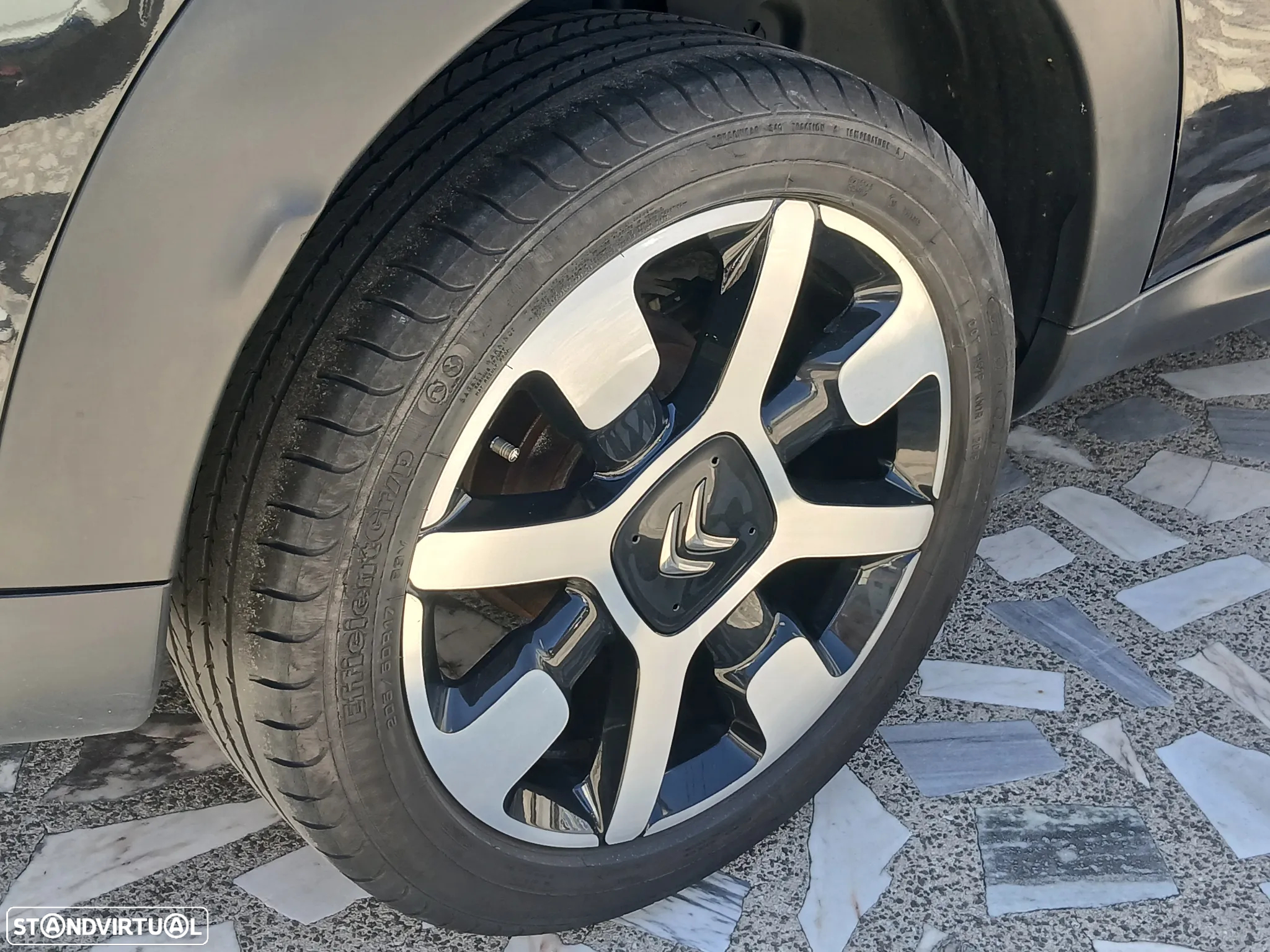 Citroën C4 Cactus 1.2 PureTech Shine - 10
