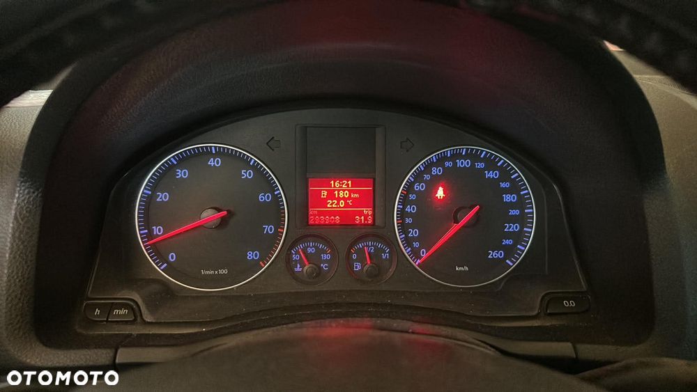 Volkswagen Golf 1.6 FSI Comfortline - 8