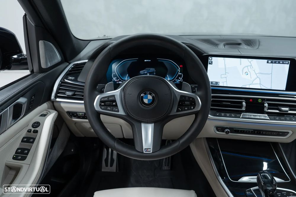 BMW X5 xDrive45e - 25