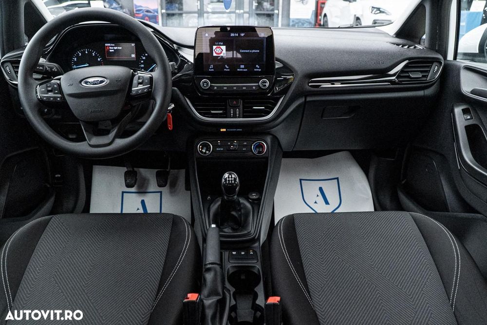 Ford Fiesta 1.1 Trend Connected - 24