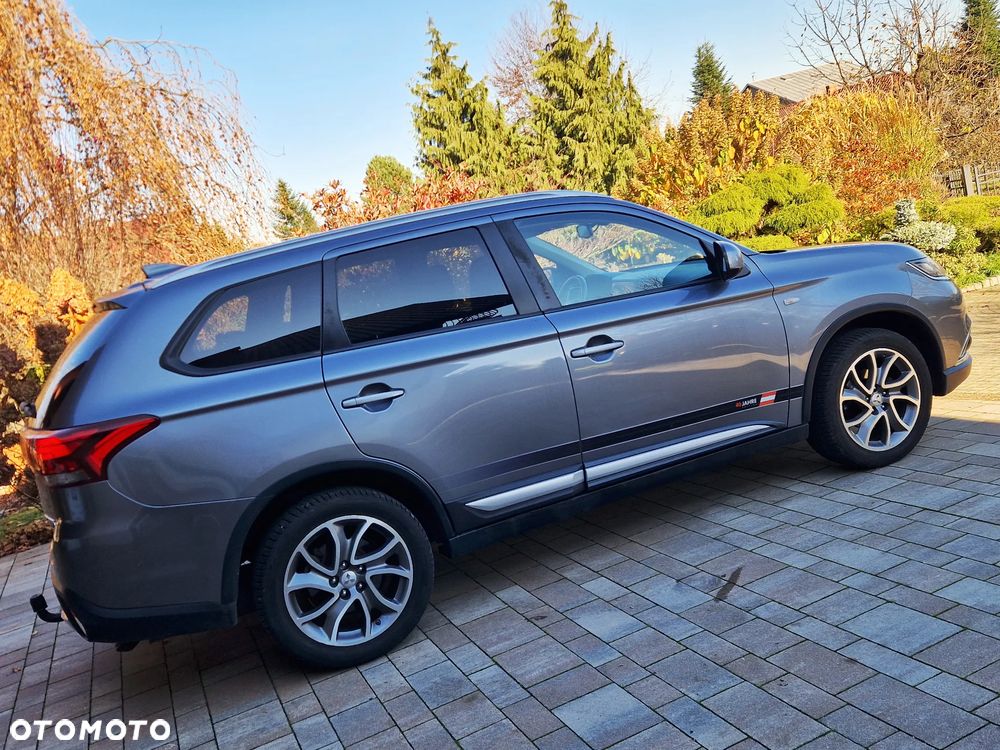 Mitsubishi Outlander - 5