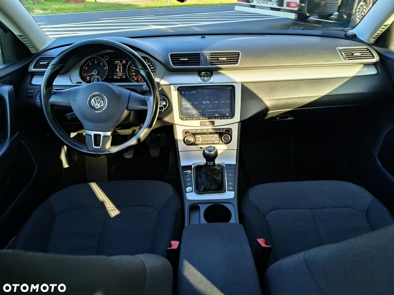 Volkswagen Passat - 9