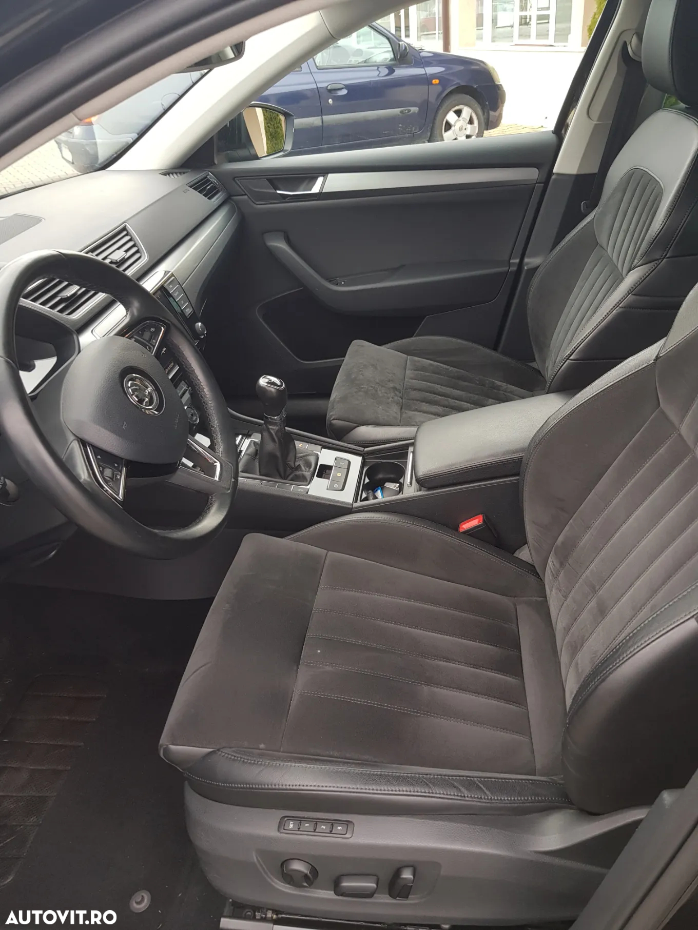 Skoda Superb 2.0 TDI Style - 6