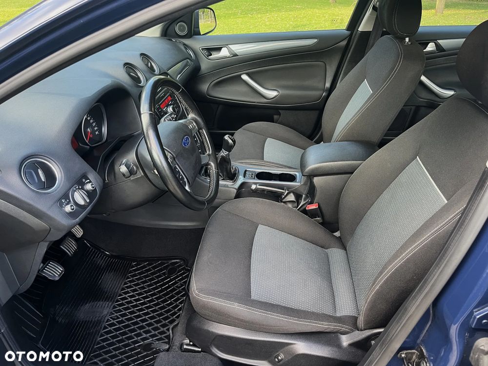 Ford Mondeo 2.0 Gold X Plus - 11